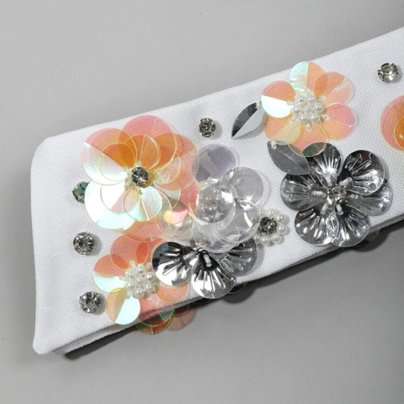 🌻
 Embellished Dickey Collar 💎 - Picture 4 of 5